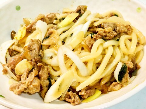 残った野菜炒めで焼うどん！